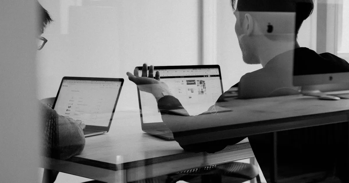 Enterprise mobile fleet management for large UK businesses