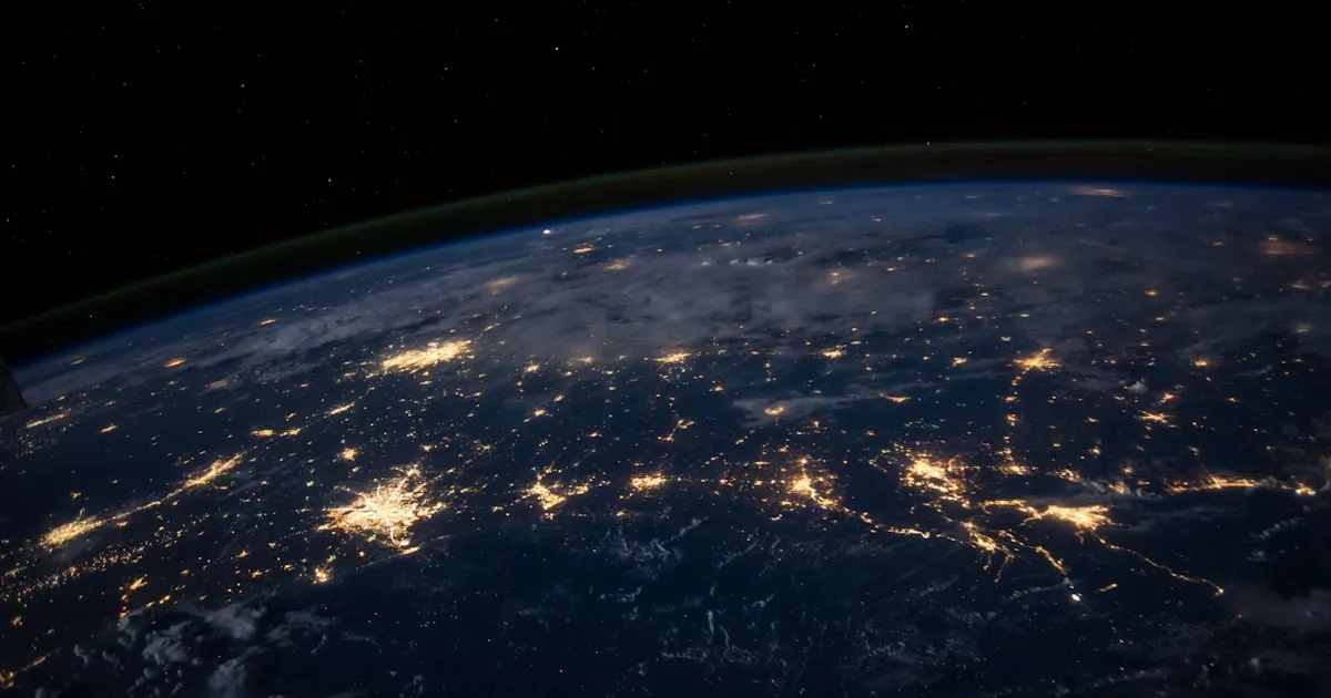 Large business cloud migration to Azure and AWS UK 2026